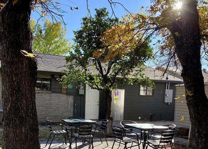 Adorable Ground Level Boho Blocks From Dwntn-c * Tempe